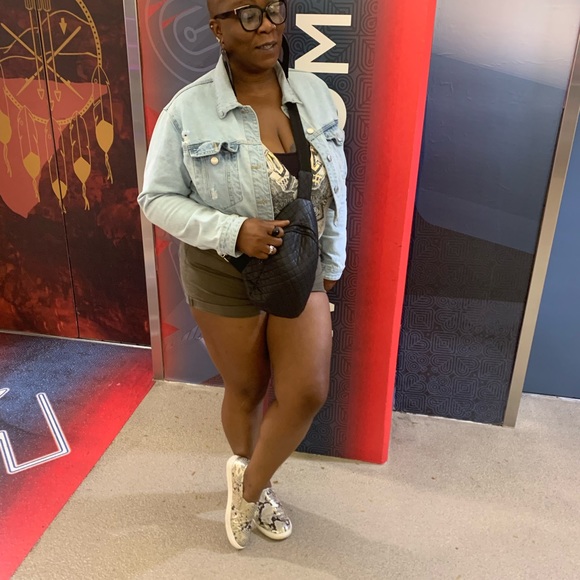 Meet your Posher, Awesome Accents - Picture 4 of 15